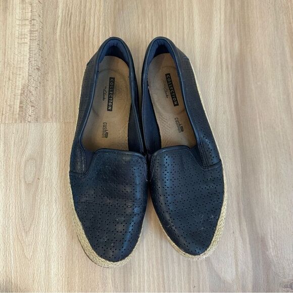 Clarks Slip On Shoes - Picture 1 of 7